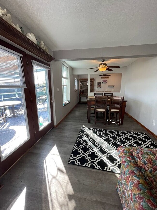 Building Photo - NEW ON MARKET // ALL BILLS PAID !