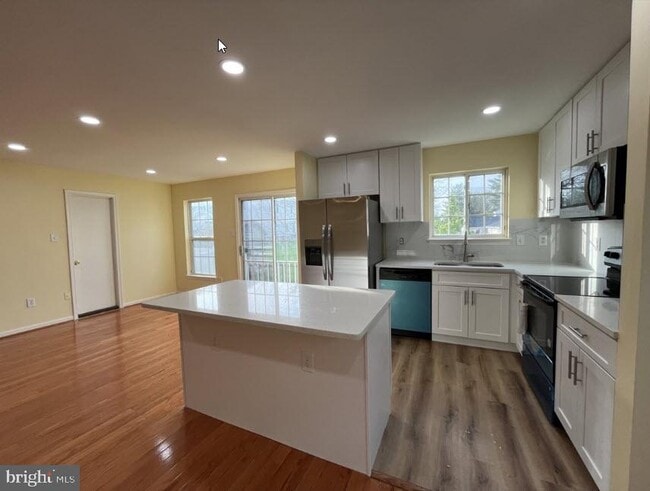 Building Photo - 11219 Potomac Oaks Dr