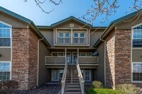 Building Photo - Beautiful Condo in Steeplchase!