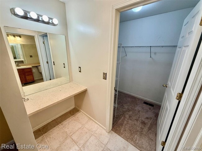 Building Photo - 716 Palmer Dr