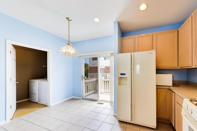 Building Photo - 8339 Concord Dr
