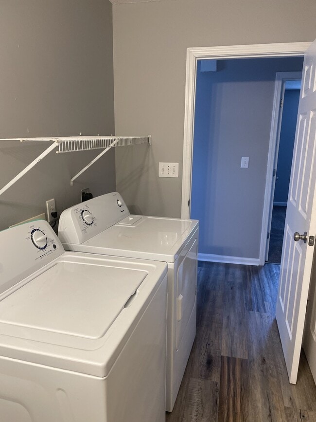 Building Photo - 204 B  Arkansas Ave Oak Grove KY 42262