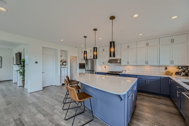 Building Photo - 26658 NE Walden Way