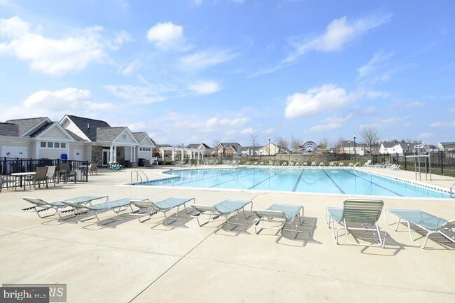 Building Photo - 25625 Anthem Terrace