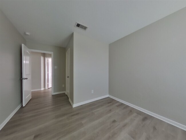 Building Photo - 432 Palomino Stand Dr