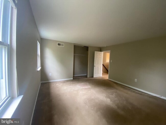 Primary Photo - 286 Florence Dr