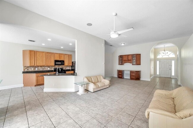 Building Photo - 1915 Fruitridge St