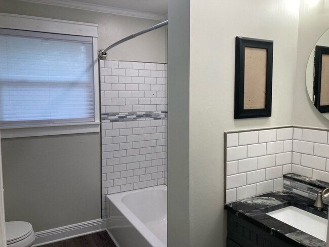 Building Photo - Single Family 3 bed 2 bath Home for Rent