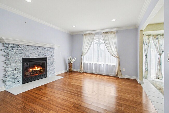 Building Photo - 7878 Greene Farm Dr