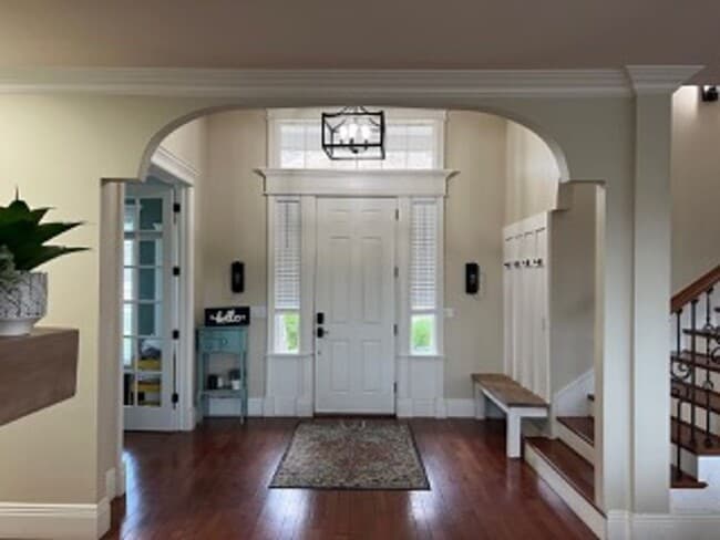 Building Photo - Very Spacious 6 bedroom home with amazing ...