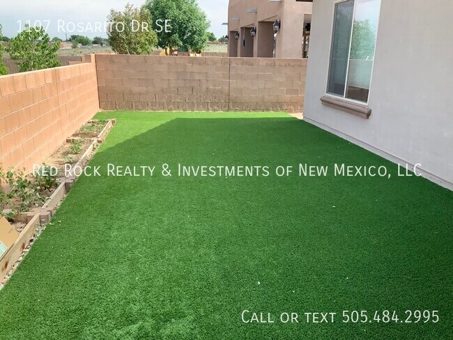 Building Photo - 1107 Rosarito Dr SE