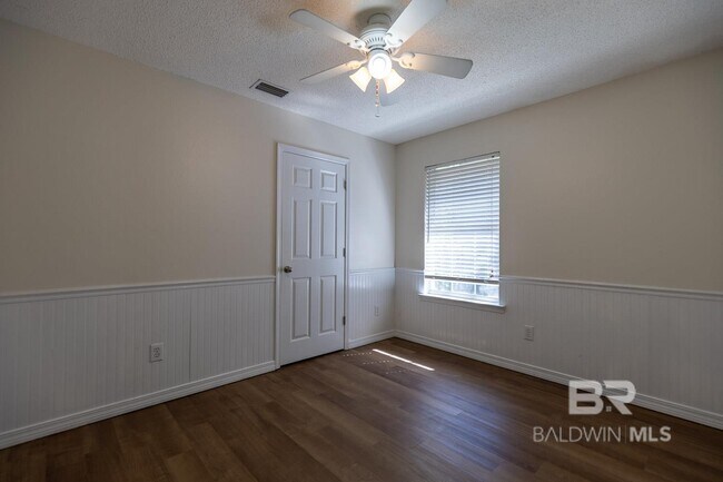 Building Photo - 28347 Chateau Dr