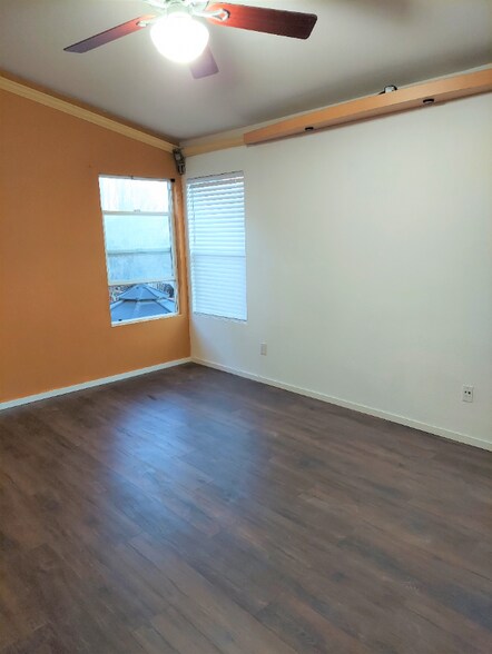 Building Photo - 812 Granite Ave