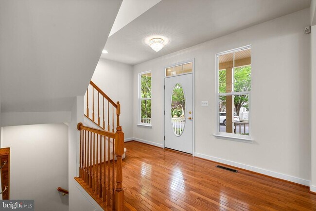 Building Photo - 3921 Braveheart Cir