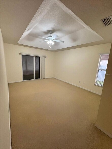 Building Photo - 41 Felwood Ln