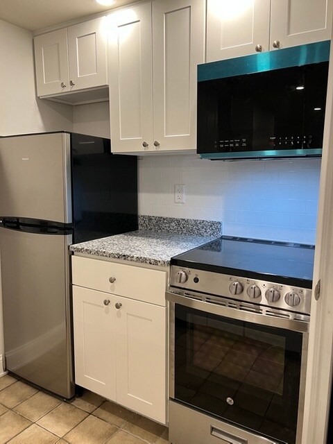 Stainless appliances - 1735 1/2 T St NW