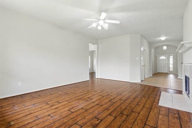 Building Photo - 4827 Claymill Ct