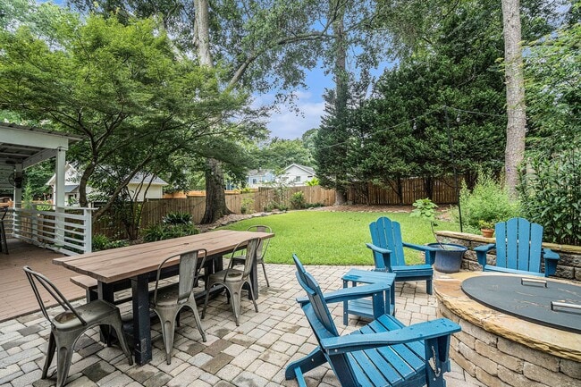 Building Photo - Charleston-Style East Atlanta Entertainer'...