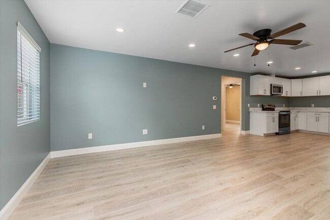 Building Photo - 13029 Herrick Ave