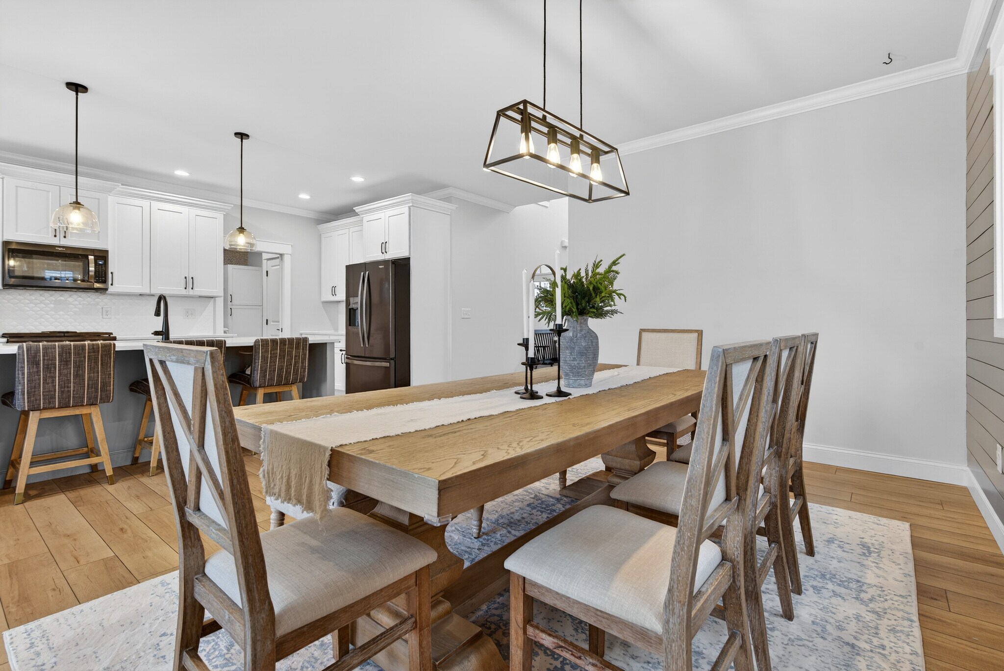 Building Photo - 1847 Emerald Way