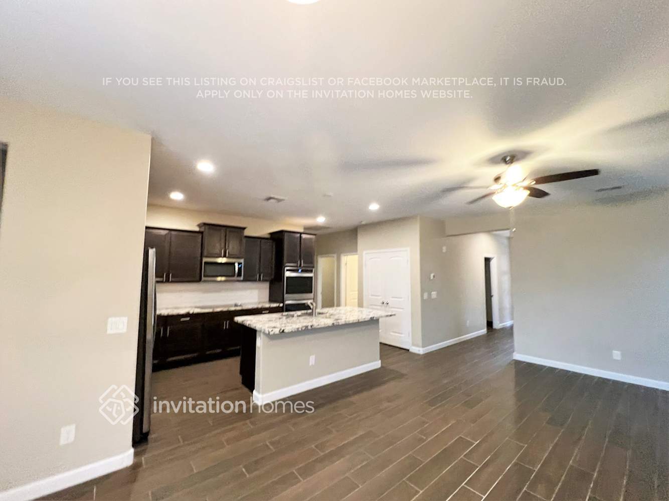 Building Photo - 17917 W Tina Ln