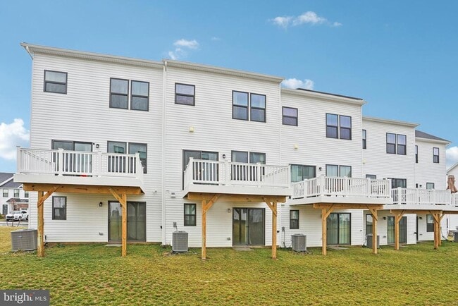 Building Photo - 47 Rosemary Wy