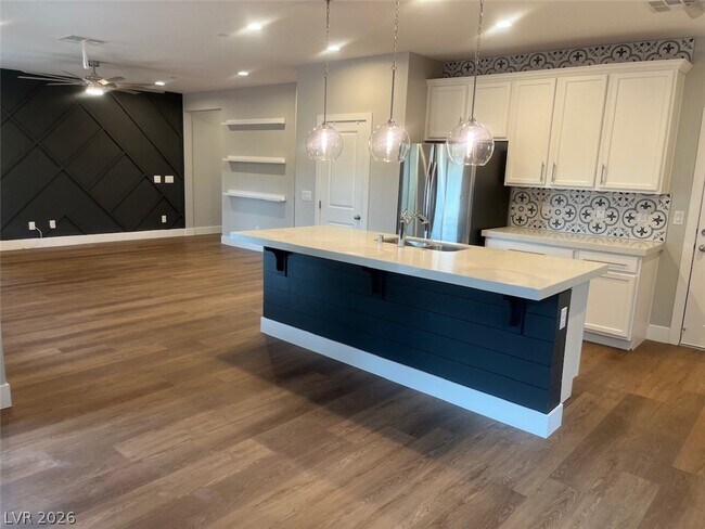 Building Photo - 2455 Calestano Ave