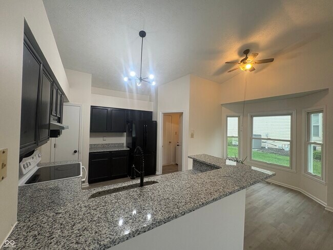 Building Photo - 7630 Lippincott Way