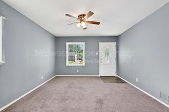 Building Photo - 409 Shepley Dr