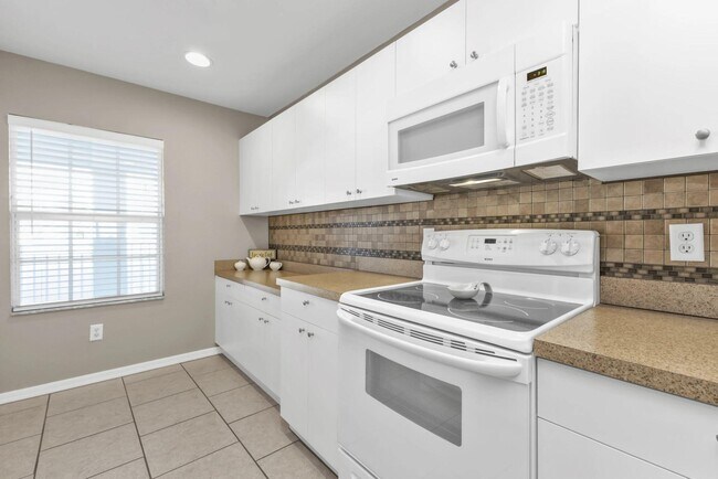 Building Photo - 5763 Sabal Trace Dr