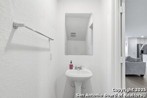 Building Photo - 13942 Bull Cv