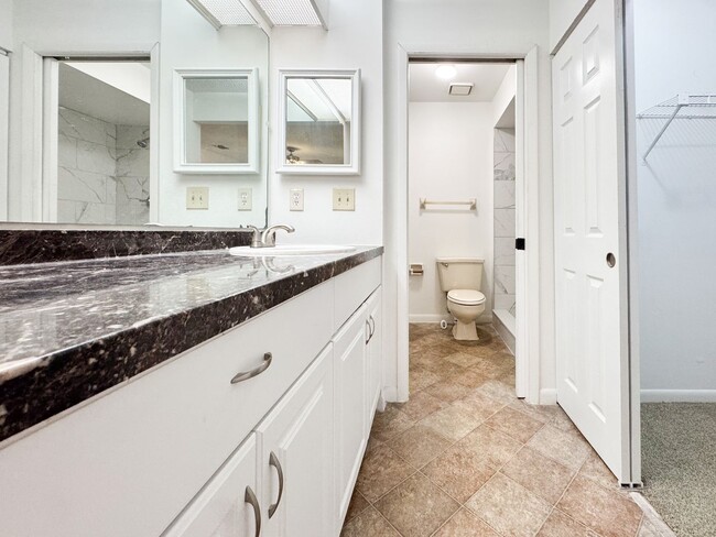 Building Photo - Tamarind - Renovated 2 Bedroom 2 Bath Condominium