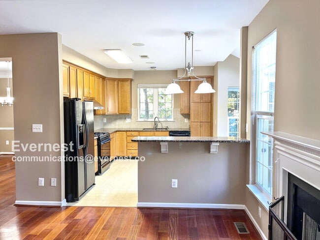 Building Photo - 43206 Somerset Hills Ter