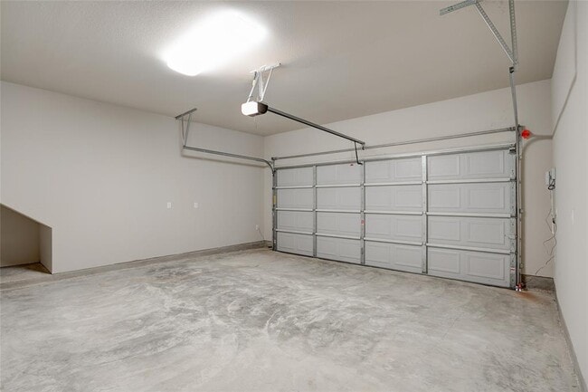 Building Photo - 135 Living Reef Dr