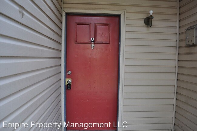 Building Photo - 2220 Wind Trace Cir SW