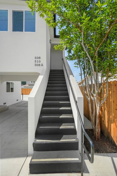 Building Photo - 510 E Palmer Ave