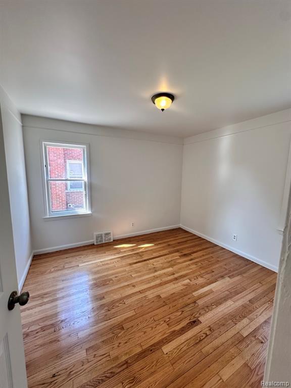 Building Photo - 18071 Albion Ave
