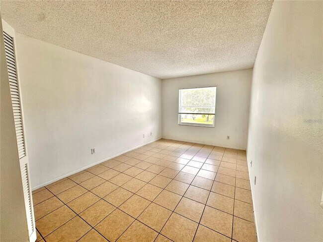 Building Photo - 9903 Turf Way