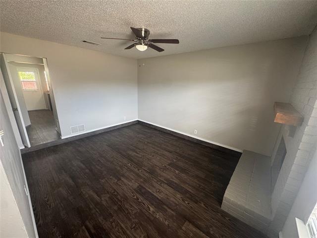 Primary Photo - 726 Bluebonnet Dr