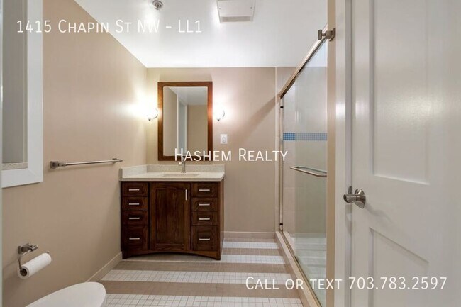 Building Photo - 1415 Chapin St NW