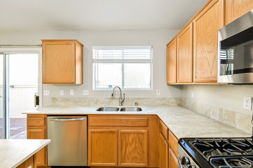 Building Photo - 9454 Havasu Canyon Ave