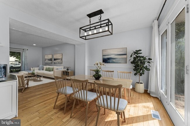 Building Photo - 8561 Skipjack Pl