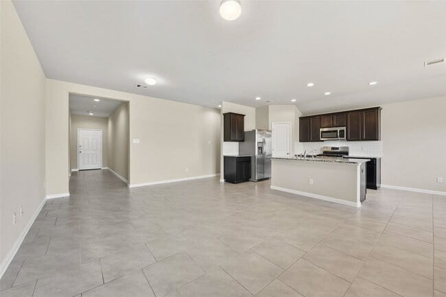 Building Photo - 29606 Foliage Ln