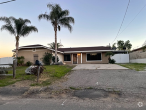 Building Photo - 5161 Hedrick Ave