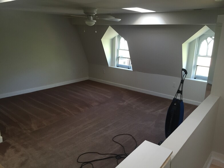 Lofted Bedroom - 2213 Floyd Ave.