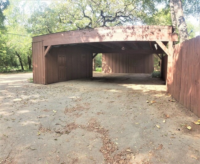 Building Photo - 7604 Bridges Ave