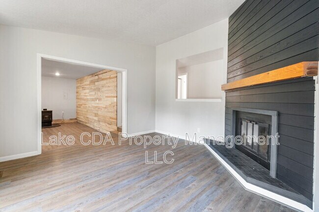 Building Photo - 13079 N Westwood Dr