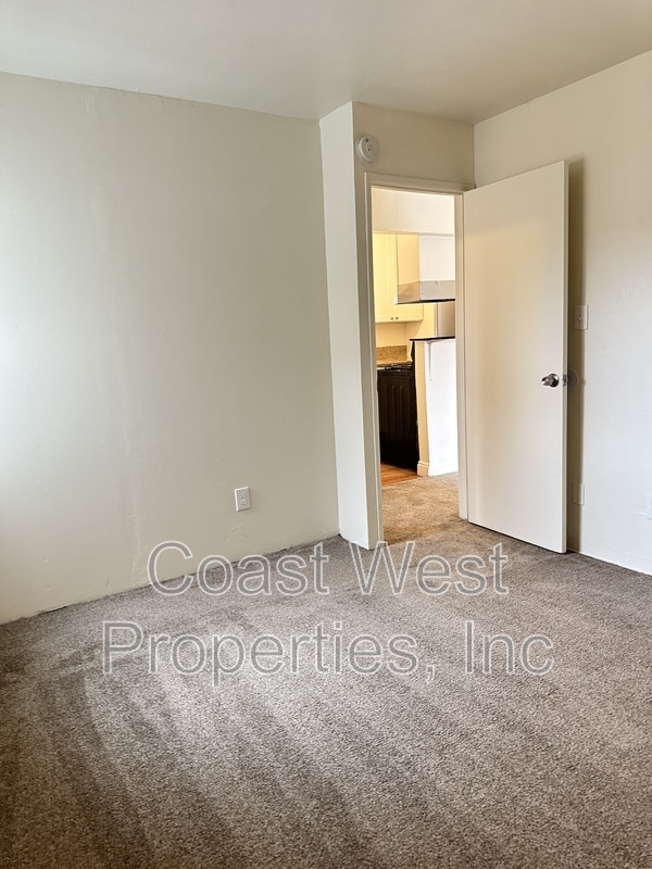 Building Photo - 3288 Mission Blvd