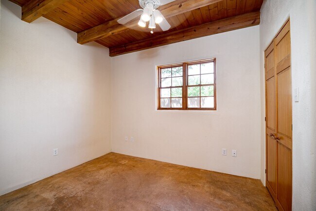 Building Photo - Casados St. - 247