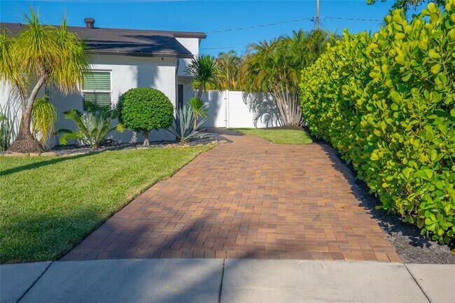 Building Photo - 5480 NW 1st Ave